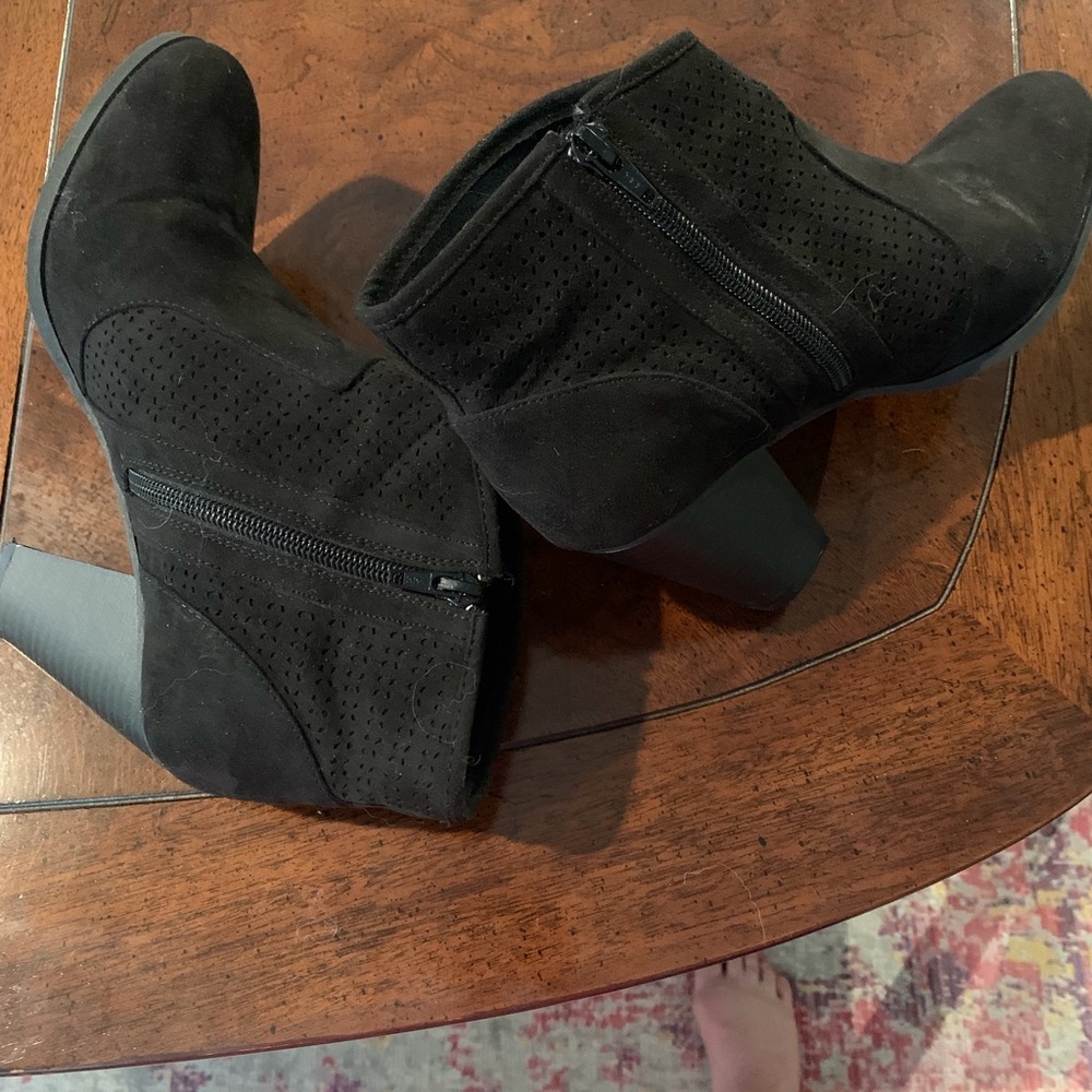 Black Suede Boots with Side Zip!